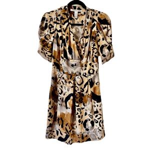 DVF Silk “Sabine” Animal Print Mini Dress 0 LIKE NEW with Pockets Classy and Fun
